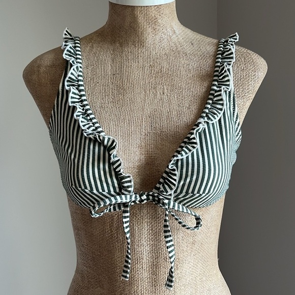 NWT Solid & Striped The Milly Top Bikini Swim Top Medium - Picture 3 of 6